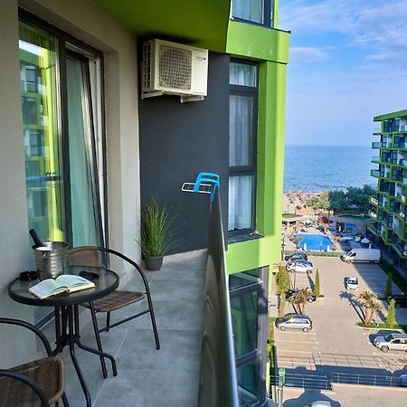 Vibe Apartment- Spa N Pools Beach Resort Năvodari Exterior foto